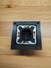 Lade das Bild in den Galerie-Viewer, Unsichtbare Steckdose Fliese Bad Küche Gira Busch Jäger Berker