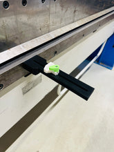 Lade das Bild in den Galerie-Viewer, Abkanthilfe für Schwenkbiegemaschine