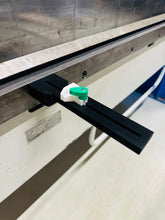Lade das Bild in den Galerie-Viewer, Abkanthilfe für Schwenkbiegemaschine