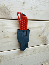 Lade das Bild in den Galerie-Viewer, Teppichmesser Cuttermesser Würt Wandhalter Halter Halterung Werkstatt Werkbank