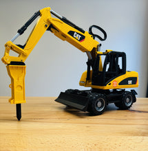 Lade das Bild in den Galerie-Viewer, Bruder Bagger Abbruchhammer Hydraulikhammer Anbaugerät