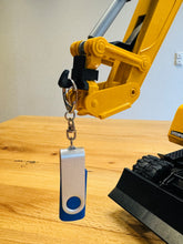 Lade das Bild in den Galerie-Viewer, Bruder Baggerhaken für Anbaukette Anbaugerät Haken