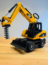 Lade das Bild in den Galerie-Viewer, Bruder Bagger Erdbohrer Bohrer Hydraulisch Bohrgerät Anbaugerät