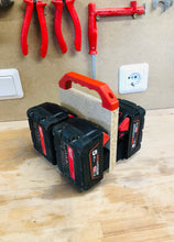 Lade das Bild in den Galerie-Viewer, Milwaukee 18V Akkutragehalter