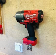 Lade das Bild in den Galerie-Viewer, Milwaukee Schlagschrauber groß Wandhalter