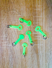 Lade das Bild in den Galerie-Viewer, 6x Einkaufswagen Chip