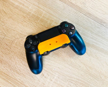 Lade das Bild in den Galerie-Viewer, PlayStation 4 Controller Tischhalter