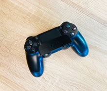 Lade das Bild in den Galerie-Viewer, PlayStation 4 Controller Tischhalter