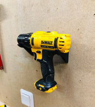Lade das Bild in den Galerie-Viewer, DeWalt 10,8V Akkuschrauber Wandhalter