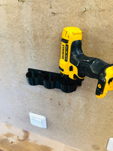 Lade das Bild in den Galerie-Viewer, DeWalt 10,8V Akkuschrauber Wandhalter (3-er)
