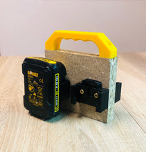 Lade das Bild in den Galerie-Viewer, Milwaukee 10,8V Akkutragehalter