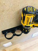 Lade das Bild in den Galerie-Viewer, DeWalt 18V Akkuschrauber Wandhalter (3-er)