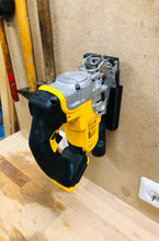 Lade das Bild in den Galerie-Viewer, DeWalt Stichsäge Wandhalter