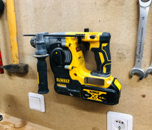 Lade das Bild in den Galerie-Viewer, DeWalt Bohrhammer Wandhalter