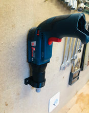 Lade das Bild in den Galerie-Viewer, Bosch 12V Trockenbauschrauber Wandhalter