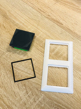 Lade das Bild in den Galerie-Viewer, Loxone Touch Tree Jung AS582BFWW Adapter Rahmen