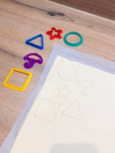 Lade das Bild in den Galerie-Viewer, Squid Game Gonggi Gong-gi Steine Ausstecher Zuckerspiel Keks Keksausstecher Set