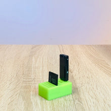 Lade das Bild in den Galerie-Viewer, SD Karten/USB Stick Halter