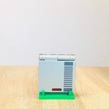 Lade das Bild in den Galerie-Viewer, GameBoy Halter