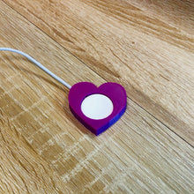 Lade das Bild in den Galerie-Viewer, Ladeform für Apple Watch Herzform