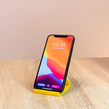 Lade das Bild in den Galerie-Viewer, Handyhalter