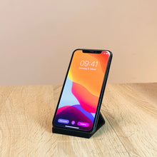 Lade das Bild in den Galerie-Viewer, Handyhalter