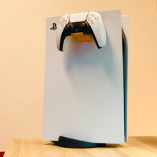 Lade das Bild in den Galerie-Viewer, PlayStation 5 Controllerhalter