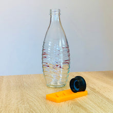 Lade das Bild in den Galerie-Viewer, Soda Stream Deckelhalter für Glasflaschen