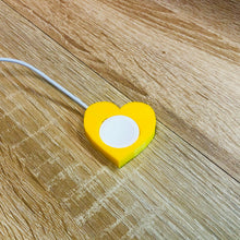 Lade das Bild in den Galerie-Viewer, Ladeform für Apple Watch Herzform