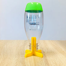Lade das Bild in den Galerie-Viewer, Soda Stream Abtropfhilfe für Plastikflaschen