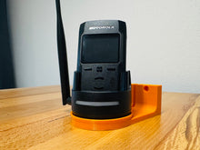 Lade das Bild in den Galerie-Viewer, Motorola Advisor TPG 2200 Pager Dockingstation Station FME Wandhalter Halter
