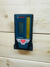 Lade das Bild in den Galerie-Viewer, Bosch Professional Laser Empfänger LR7 Wandhalter Halter Halterung

