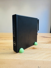 Lade das Bild in den Galerie-Viewer, Dell Optiplex 3080 Standfuß Halter Halterung Vertikalhalter
