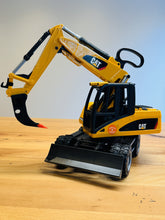 Lade das Bild in den Galerie-Viewer, Bruder Bagger Reißzahn Aufreißzahn Ripper Rodezahn Anbaugerät
