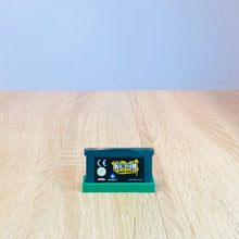 Lade das Bild in den Galerie-Viewer, GameBoy Advance Spielhalter
