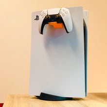 Lade das Bild in den Galerie-Viewer, PlayStation 5 Controllerhalter
