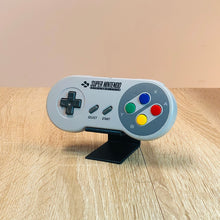 Lade das Bild in den Galerie-Viewer, Super Nintendo SNES Controllerhalter
