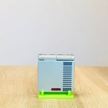 Lade das Bild in den Galerie-Viewer, GameBoy Halter
