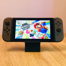 Lade das Bild in den Galerie-Viewer, Nintendo Switch Halter
