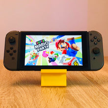 Lade das Bild in den Galerie-Viewer, Nintendo Switch Halter
