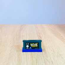 Lade das Bild in den Galerie-Viewer, GameBoy Advance Spielhalter
